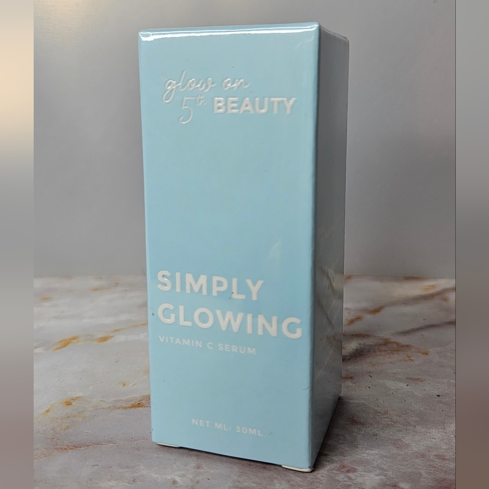 Gloss On 5th Beauty Simply Glowing Vitamin C Serum - Light Blue